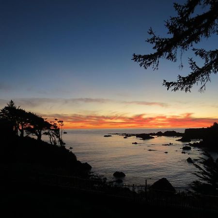 Tanbark Shores Guest Suite 브루킹스 외부 사진